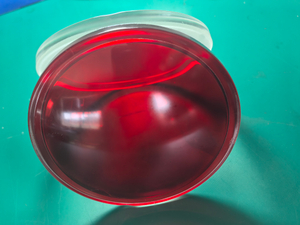 Verre antid&eacute;flagrant sp&eacute;cialement utilis&eacute; pour les lampes